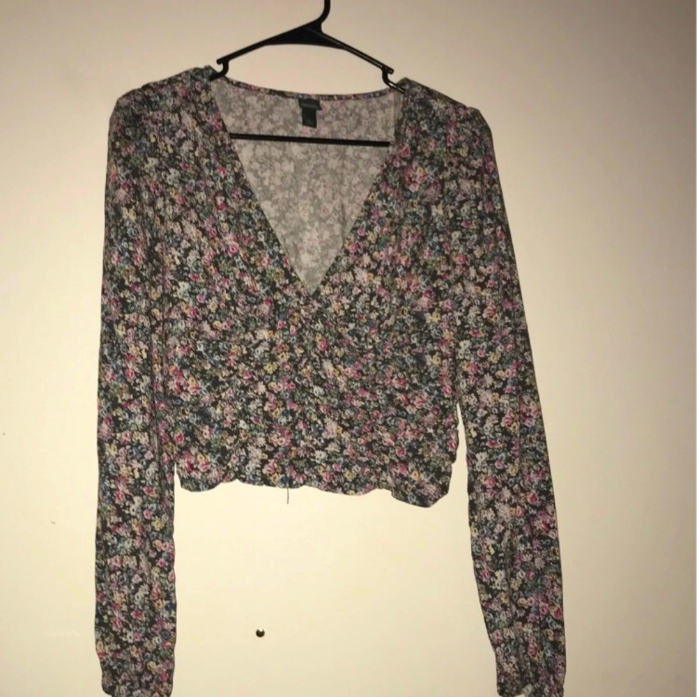 Woman’s crop top